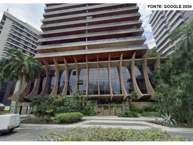 Apartamento com 380m², 3 suítes e 4 vagas de garagem