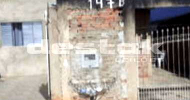 Duas Casas Geminadas em Limeira/SP com 4 Dormitórios e Quintal