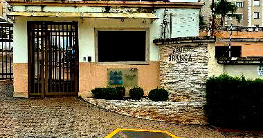Apartamento com 2 quartos e 1 vaga em Campinas