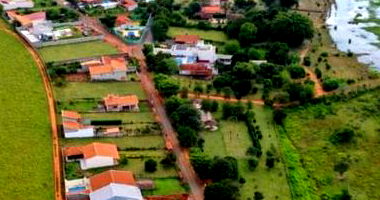 Casa Residencial em Chácara com 48m² de Área Construída e 845m² de Terreno