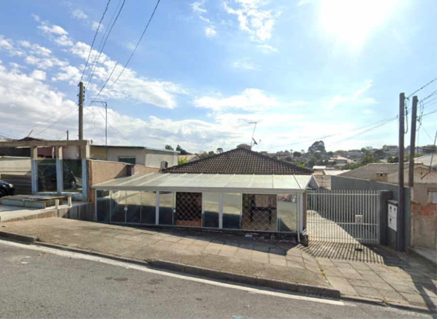 Casa em Araucária/PR com 96m² e 41,75m² construída