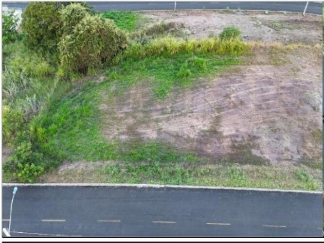 Lote urbano com 300m² para construção no Setor Lago Sul