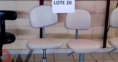 Lote com Material Odontológico em Teófilo Otoni