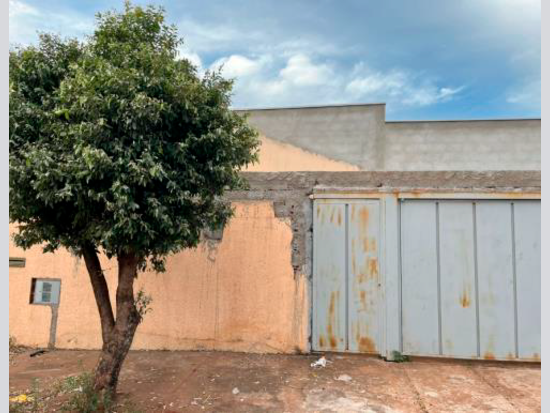 Casa com 66,20m² construídos em Bom Jesus de Goiás