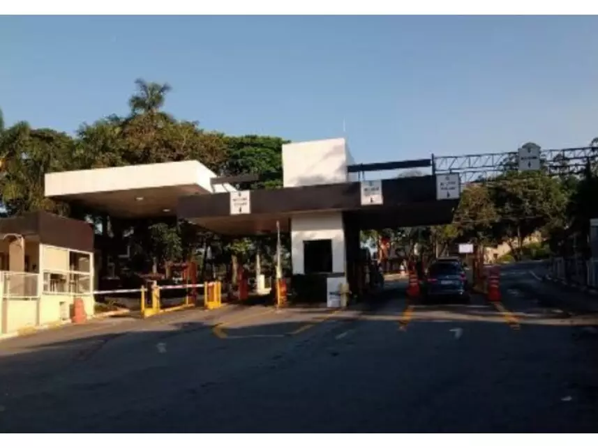 Casa em Leilão com 5 Quartos e 3 Banheiros em Mogi das Cruzes