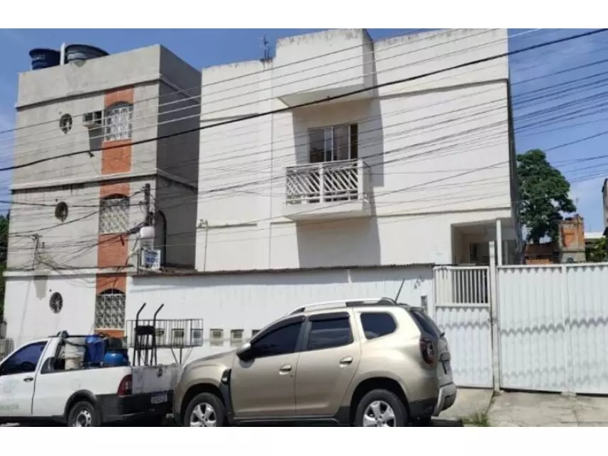 Casa com 2 quartos, 1 banheiro e 1 vaga de garagem