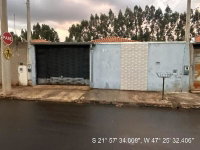 Casa em Pirassununga com 2 quartos