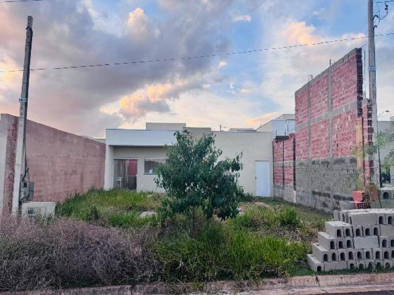 Casa com 2 Quartos em Franca - Leilão Caixa