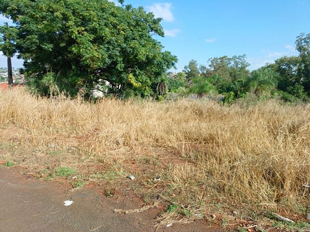 Terreno 324m² no Jardim Everest, Londrina-PR