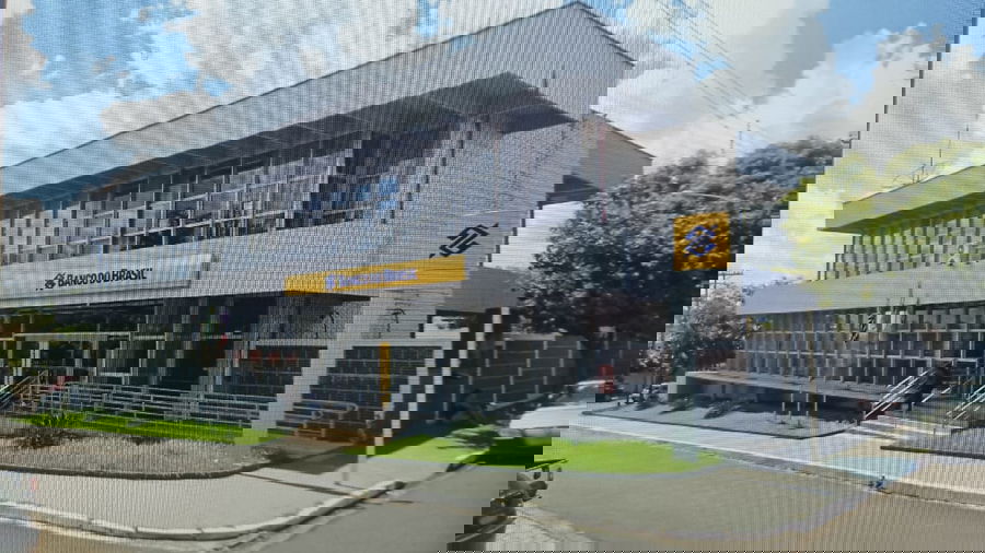 Prédio Comercial com 3 pavimentos e área total de 673,53 m², locado