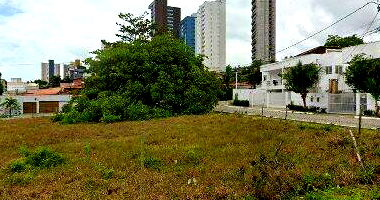 Casa com 225,40m² e terreno de 614,92m² em Alagamar