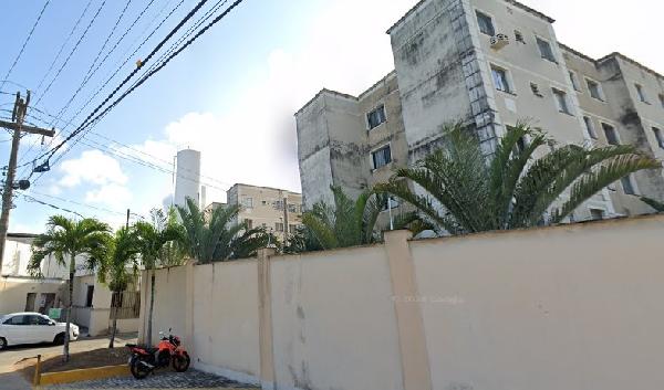Apartamento com 2 Quartos e 2 Vagas em Condomínio