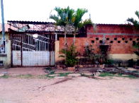 Casa aconchegante com 2 quartos e 1 vaga em Águas Lindas
