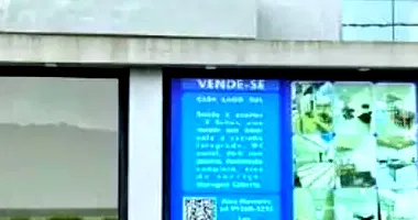 Casa com 3 quartos, 2 banheiros, 1 vaga, 180m² construída, imóvel ocupado