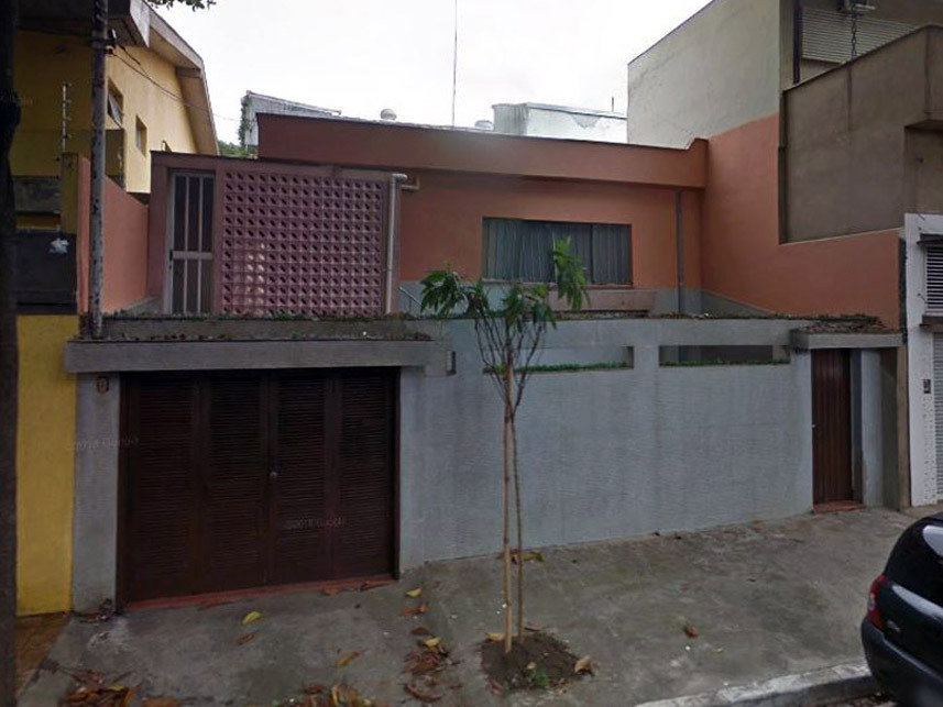 Casa em Leilão com 3 Quartos e Edícula em São Paulo