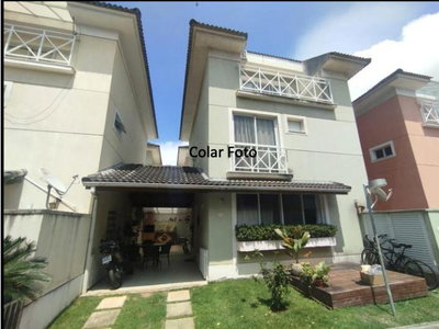 Casa em condomínio com 109,35 m², ocupada