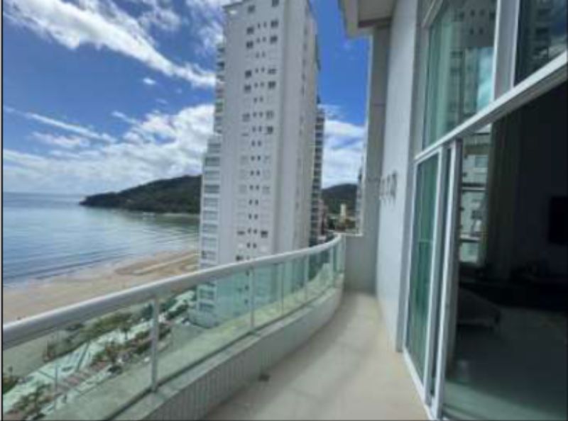 Apartamento de Luxo com 4 Vagas em Balneário Camboriú