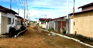 Casa com 2 quartos e 1 vaga em Itarantim/BA