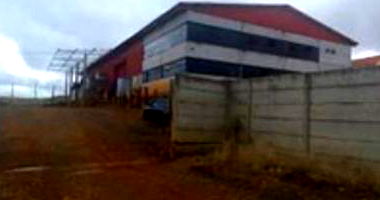 Galpão com 1000m² de área construída e 9056m² de terreno