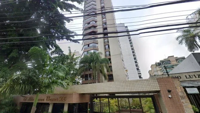 Apartamento Duplex de 592 m² com 8 Vagas