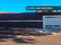Casa com 156 m², 3 quartos, 2 banheiros, ocupada