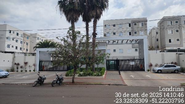 Apartamento com 2 quartos e 1 vaga em Londrina
