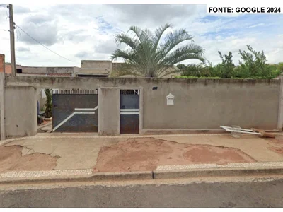Casa de 120m² em terreno de 250m²