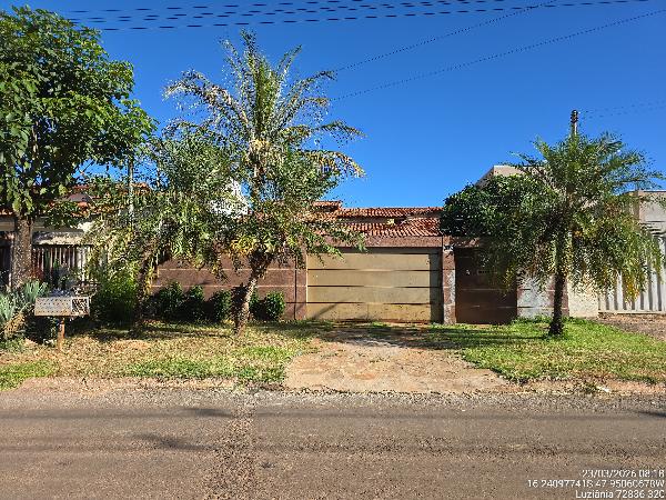 Casa com 2 quartos, 105m² de área privativa