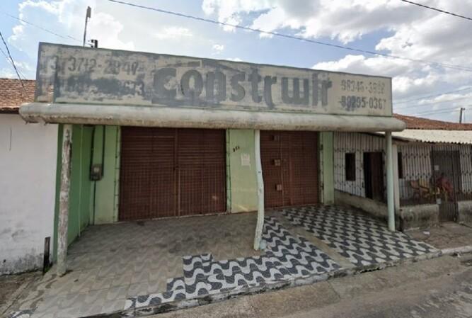 Prédio Comercial com 300m² em Castanhal/PA
