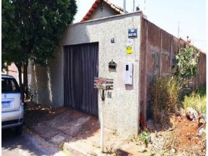 Casa desocupada com 80,22 m²