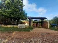 Casa padrão com 1 quarto, 1 banheiro, 1 vaga, 513m² construída, imóvel