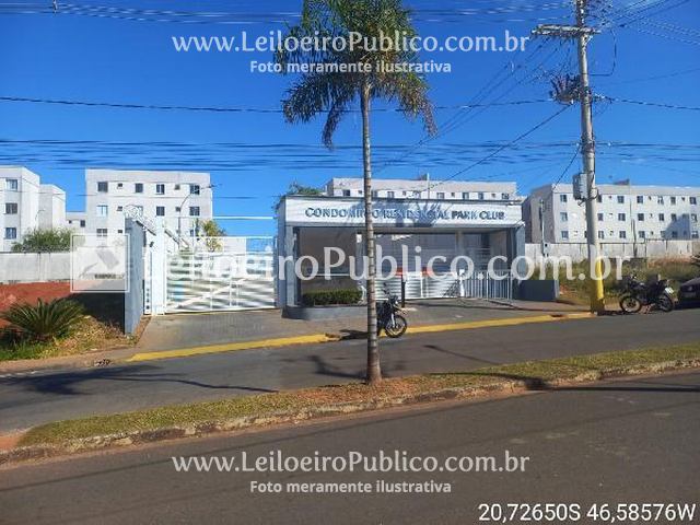 Apartamento 2 quartos, 1 banheiro, 1 vaga, 48m², desocupado