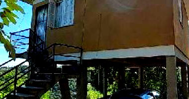 Casa aconchegante 42m² com terreno amplo 410m², construção não averbada