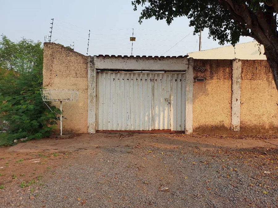 Casa Padrão com 3 Quartos e 2 Banheiros em Corumbá