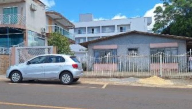 Casa 242 m² com 4 quartos e 3 banheiros em Campos Novos