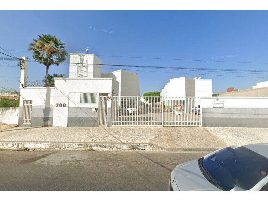 Casa em leilão com 3 quartos e 1 vaga