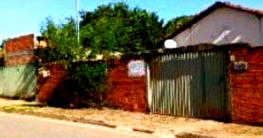 Casa padrão com 2 quartos, 1 banheiro, 91m² construída, ocupada