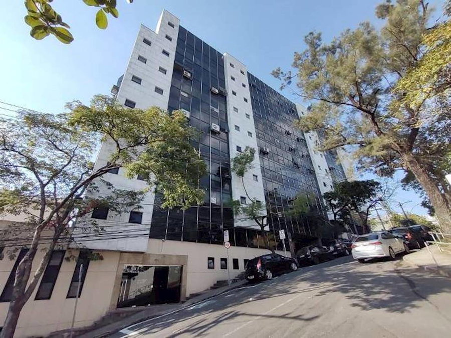 Sala Comercial Desocupada no Ed. Dumont Pereira - Belo Horizonte/MG
