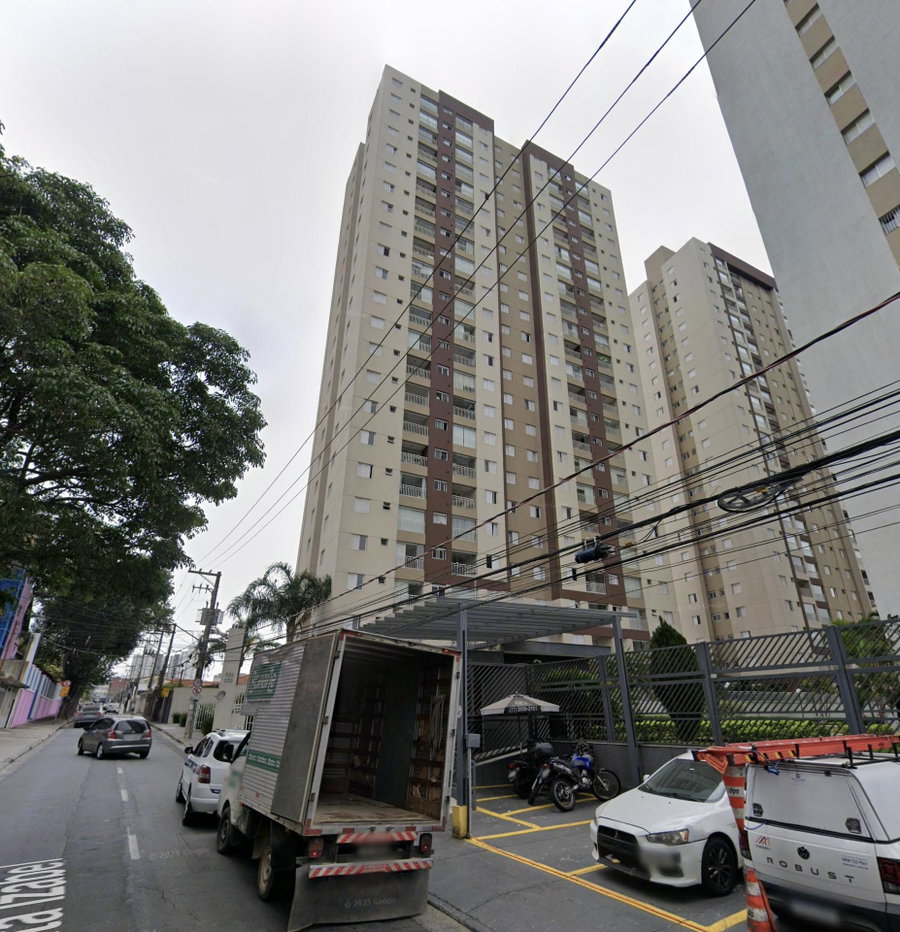 Apartamento com 2 dormitórios, 2 banheiros e 1 vaga de garagem