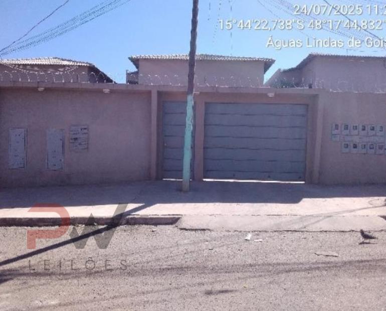 Apartamento em Águas Lindas de Goiás com 2 quartos