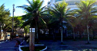 Apartamento com 2 vagas em leilão