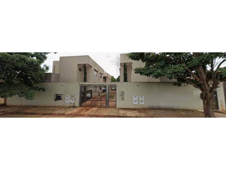 Casa em condomínio com 1 vaga, 74m², ocupada