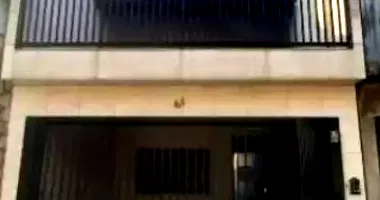 Casa em Leilão com 249,82m² Construída e Terreno de 125m²