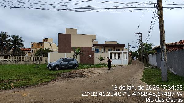 Casa com 2 Quartos e Área de Serviço em Casimiro de Abreu