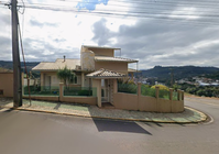 Casa com 354,92 m², 3 quartos, 2 banheiros, ocupada