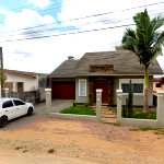 Excelente Imóvel com Piscina e Garagem em Camaquã