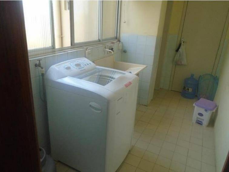 Apartamento com 85m² construídos, 1 vaga, ocupado
