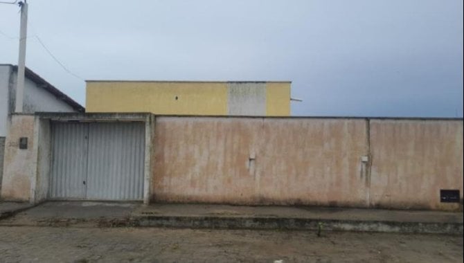Casa 3 quartos 1 banheiro 82m² área construída, ocupada