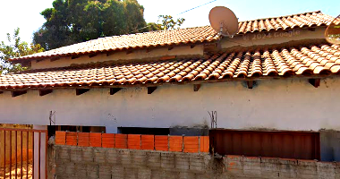 Casa com 3 quartos, 1 banheiro, 108m² construída, ocupada