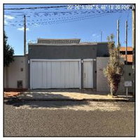 Casa com 3 quartos, 2 banheiros, 2 vagas, 205.65m² construída